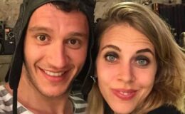 Uraz Kaygılaroğlu ve Melis İşiten, boşanmalarının ardından Disneyland ziyaretiyle dikkat çekti..