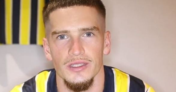 “Fenerbahçe, Ryan Kent Transferini Duyurdu: 4 Yıllık Sözleşme İmzalandı”