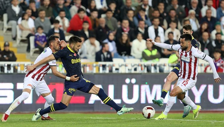 Fenerbahçe’ye  Sivasspor’dan Ağır Darbe