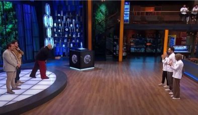 MasterChef’te Heyecan Dorukta Eda, Hem Kaşık Aldı Hem Rekor Kırdı!