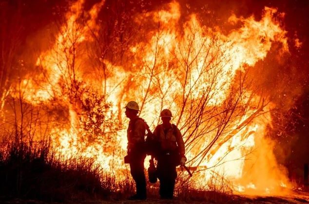 Kaliforniya Yangınları Felaketi Can Kaybı 10’a Ulaştı, Ekonomik Zarar Devasa Boyutlarda