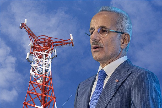 Bakan Uraloğlu, Deprem Sonrası İletişim Sorunlarını Çözmek İçin GSM Operatörleriyle İstanbul’da Toplantı Yapacak
