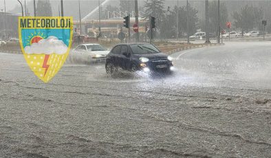 Sağanak Yağış ve Mevsim Normalleri Üzerinde Sıcaklıklar Geliyor