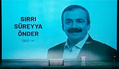Sırrı Süreyya Önder Son Yolculuğuna Uğurlanıyor